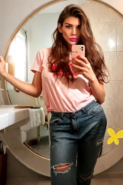 Victoria Sarkany (40 anos) — Capital, Argentina - 134
