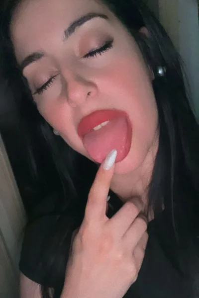 Naty (26 anos) — Lomas de Zamora, Argentina - 1
