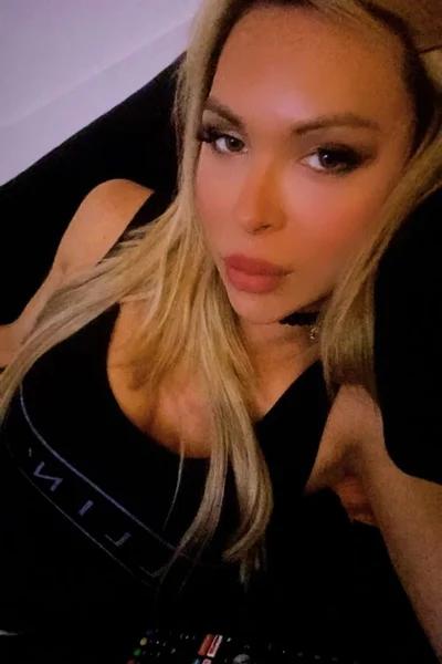 Alessandra Blonde (28 años) — Palermo, Argentina - 28