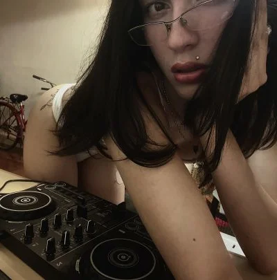 Kendall Ro (21 años) — Balvanera, Argentina - 11