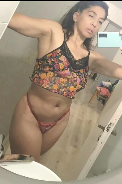 Angeles Ariana (33 anos) — Microcentro, Argentina - 6