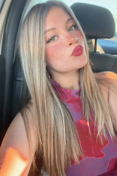 MARIA (24 años) — Madrid, España - 1