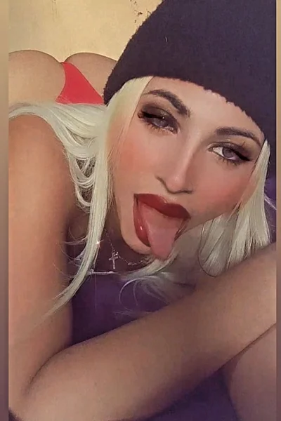 Tiara Gomez (25 años) — Moreno, Argentina - 20