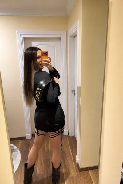 Selena Gala (23 años) — Capital, Argentina - 25