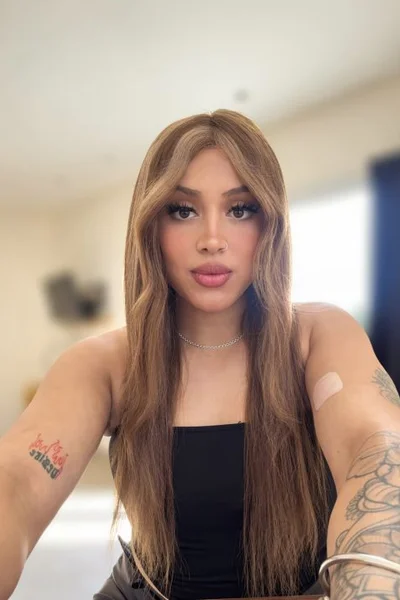 Selena Gala (23 años) — Capital