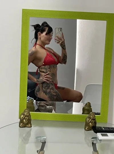 Romy (30 anos) — Los Lagos, Argentina - 23