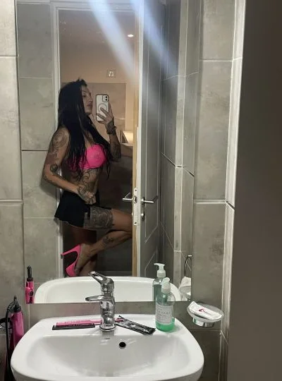 Romy (30 anos) — Los Lagos, Argentina - 1