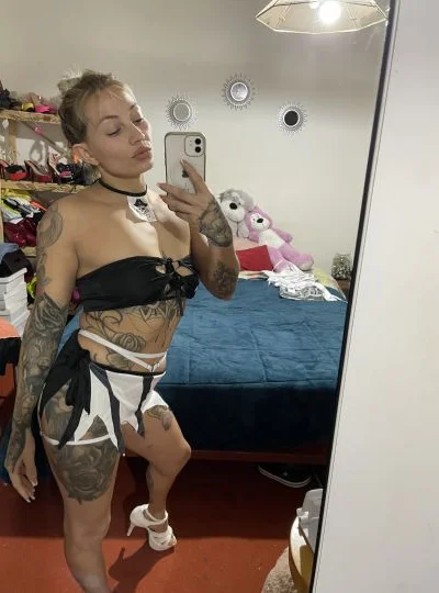 Romy (30 anos) — Los Lagos, Argentina - 133
