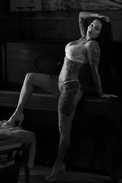 Romy (30 años) — Los Lagos, Argentina - 5