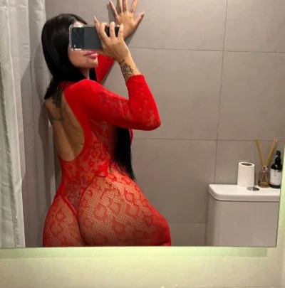 Marina (24 anos) — La Plata, Argentina - 57