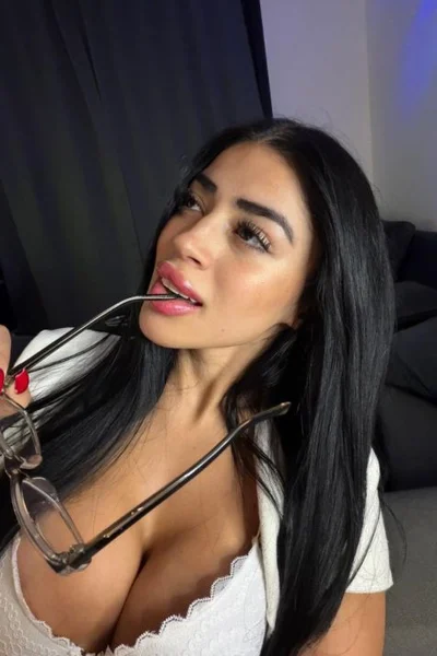 Marina (24 anos) — La Plata, Argentina - 21