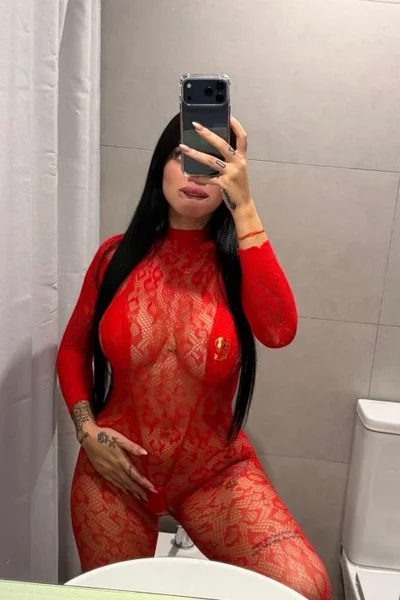 Marina (24 anos) — La Plata, Argentina - 56