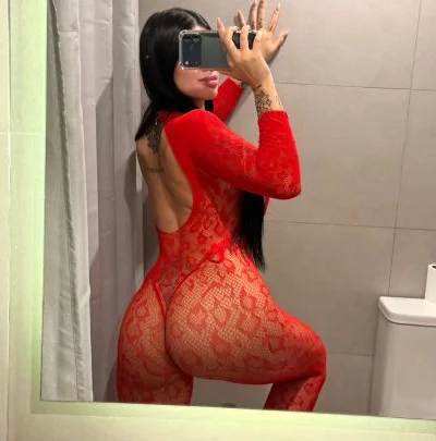 Marina (24 anos) — La Plata, Argentina - 51