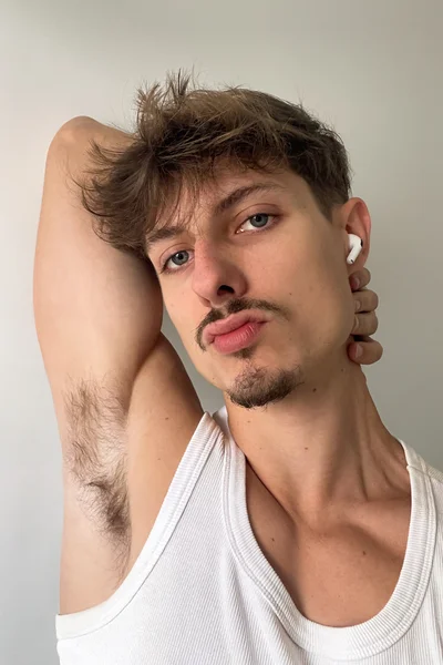 Vitor (27 años) — São Paulo, Brasil - 7