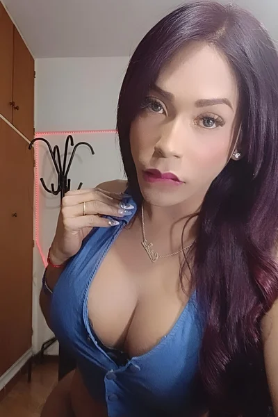 Catalina Colombiana (25 years) — Rosario