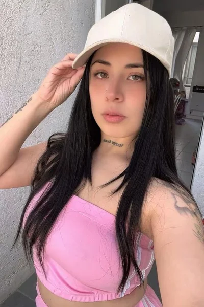 Lilith (23 años) — La Plata, Argentina - 1