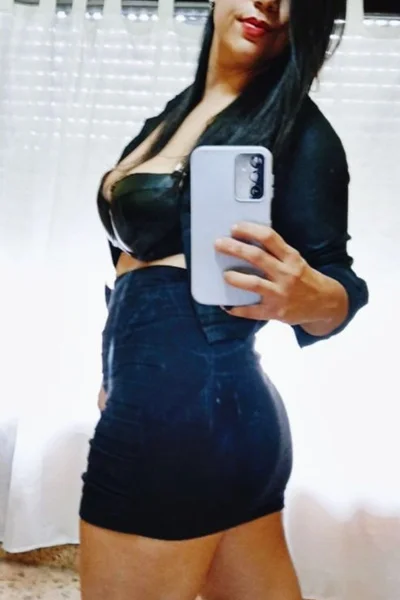Antonella (27 anos) — Balvanera, Argentina - 1