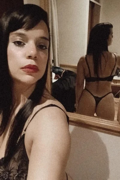 Antonella (27 anos) — Balvanera, Argentina - 8