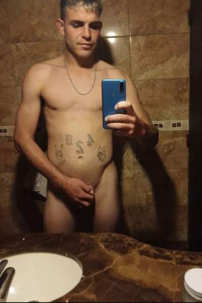 Sebastian (23 años) — Montevideo / Centro