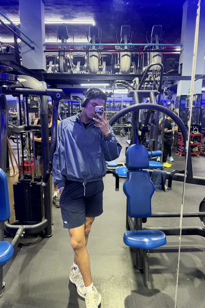 Valentino (25 años) — Ciudad de México, México - 9