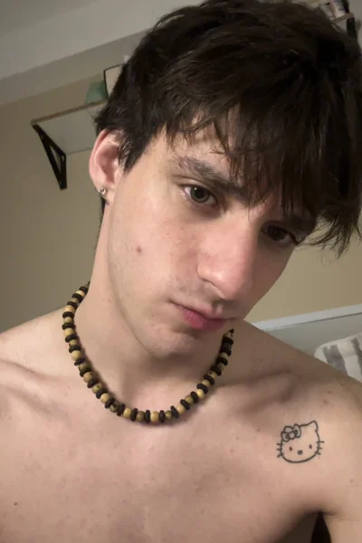 Valentín (20 años) — Capital Federal, Argentina - 3
