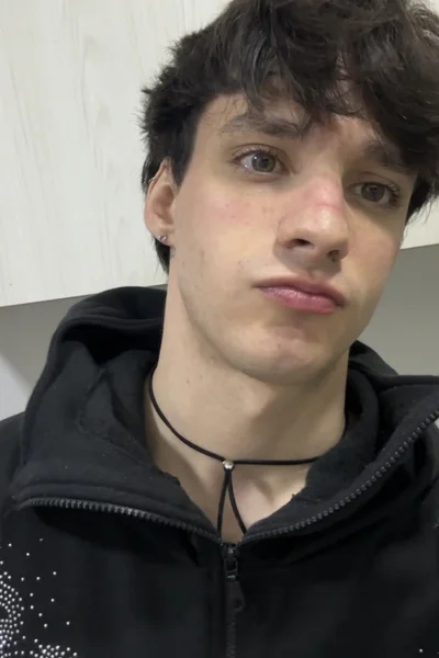 Valentín (20 años) — Capital Federal, Argentina - 2