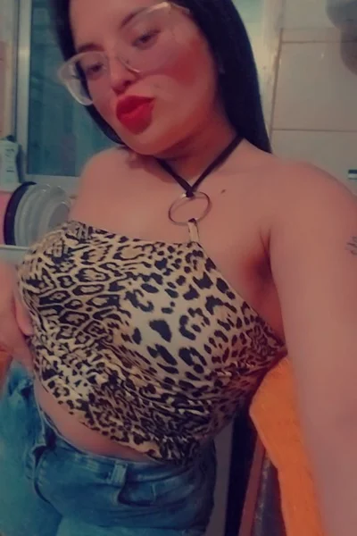 Cami (28 anos) — Esteban Echeverría, Argentina - 1