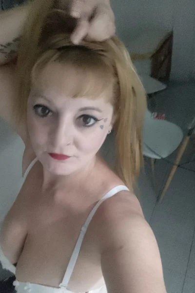 Flor (41 años) — Azul, Argentina - 11