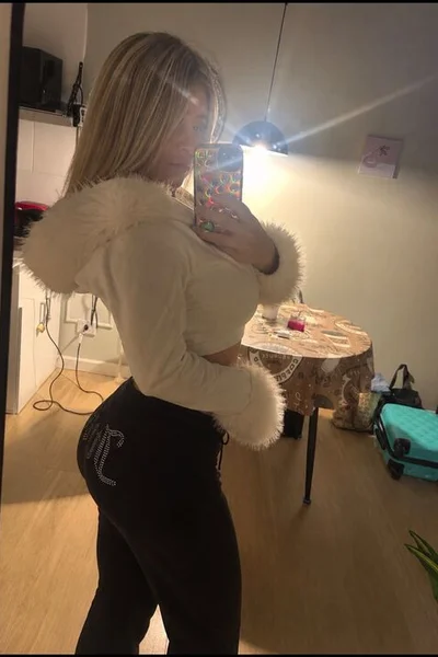 Tuli (27 años) — Lomas de Zamora, Argentina - 1