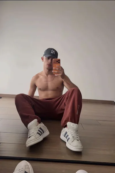 Mateo (23 años) — Ciudad de México, México - 9