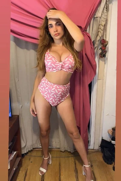 Laly (27 anos) — Recoleta, Argentina - 4