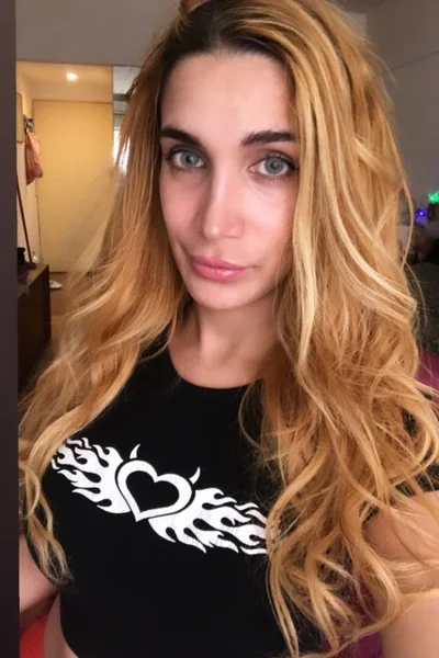 Laly (27 anos) — Recoleta, Argentina - 144