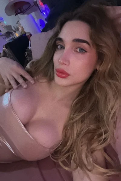 Laly (27 anos) — Recoleta, Argentina - 43