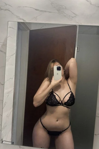 Nicole (25 años) — Capital, Argentina - 2