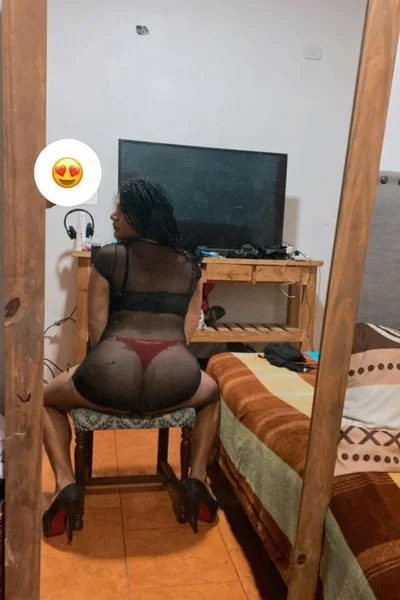 Kimberly N (30 years) — Malvinas Argentinas, Argentina - 12