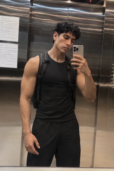 João (24 años) — Ciudad de México, México - 9