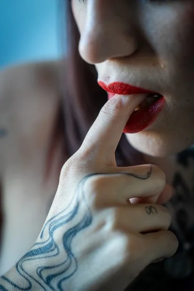 Emilia (25 años) — Confluencia, Argentina - 23