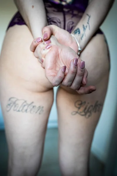 Emilia (25 años) — Confluencia, Argentina - 24