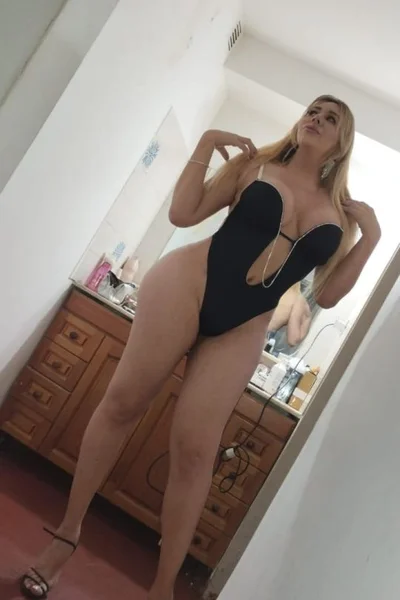 Carolina Moor (29 años) — Capital, Argentina - 23