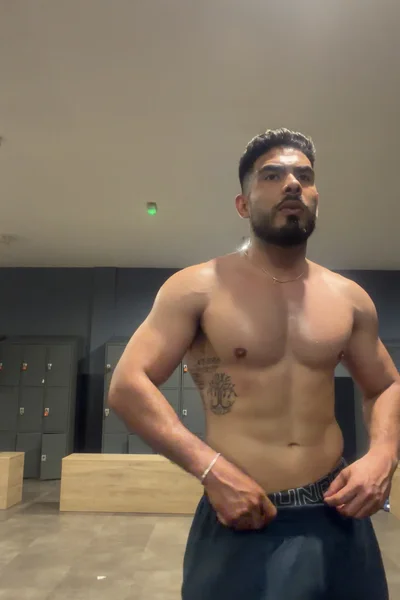 Marcos (26 anos) — Madrid, España - 1