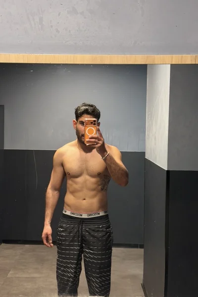 Marcos (26 anos) — Madrid, España - 16