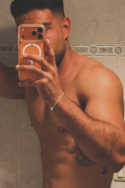 Marcos (26 anos) — Madrid, España - 3