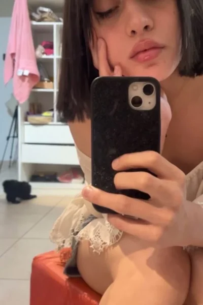 Maddy (22 years) — Recoleta, Argentina - 13