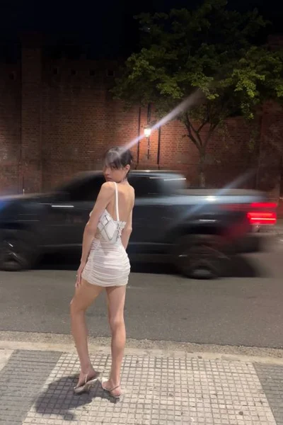 Maddy (22 years) — Recoleta, Argentina - 45