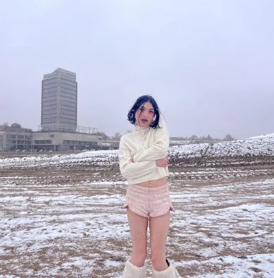 Maddy (22 years) — Recoleta, Argentina - 80
