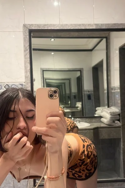 Maddy (22 years) — Recoleta, Argentina - 79