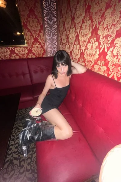 Maddy (22 years) — Recoleta, Argentina - 17