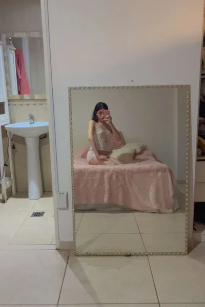 Maddy (22 years) — Recoleta, Argentina - 56