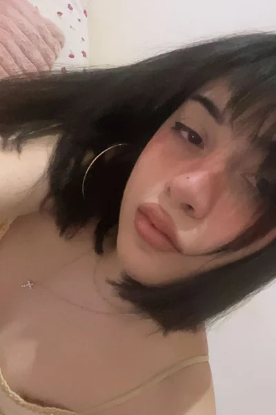 Maddy (22 years) — Recoleta, Argentina - 24