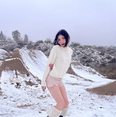 Maddy (22 years) — Recoleta, Argentina - 81